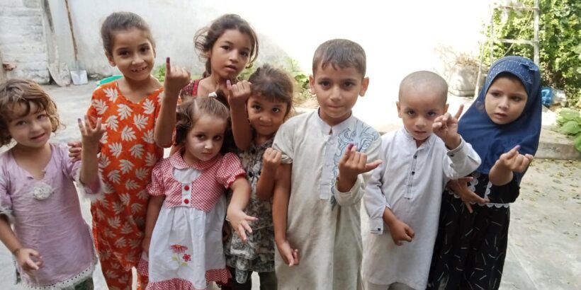 A group of children after receiving TCV during a campaign to reach every child, 2022