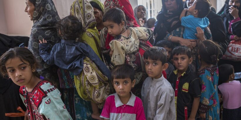 Children receive TCV during Pakistan's outbreak response campaign