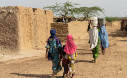 These three girls, and their mothers in front of them, all had emergency surgery for TIP at Hôpital de la SIM Galmi in Niger. They live in the same village about 15 minutes from the hospital.